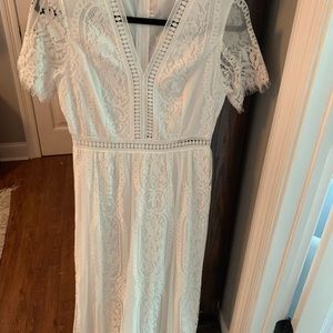 White lace maxi